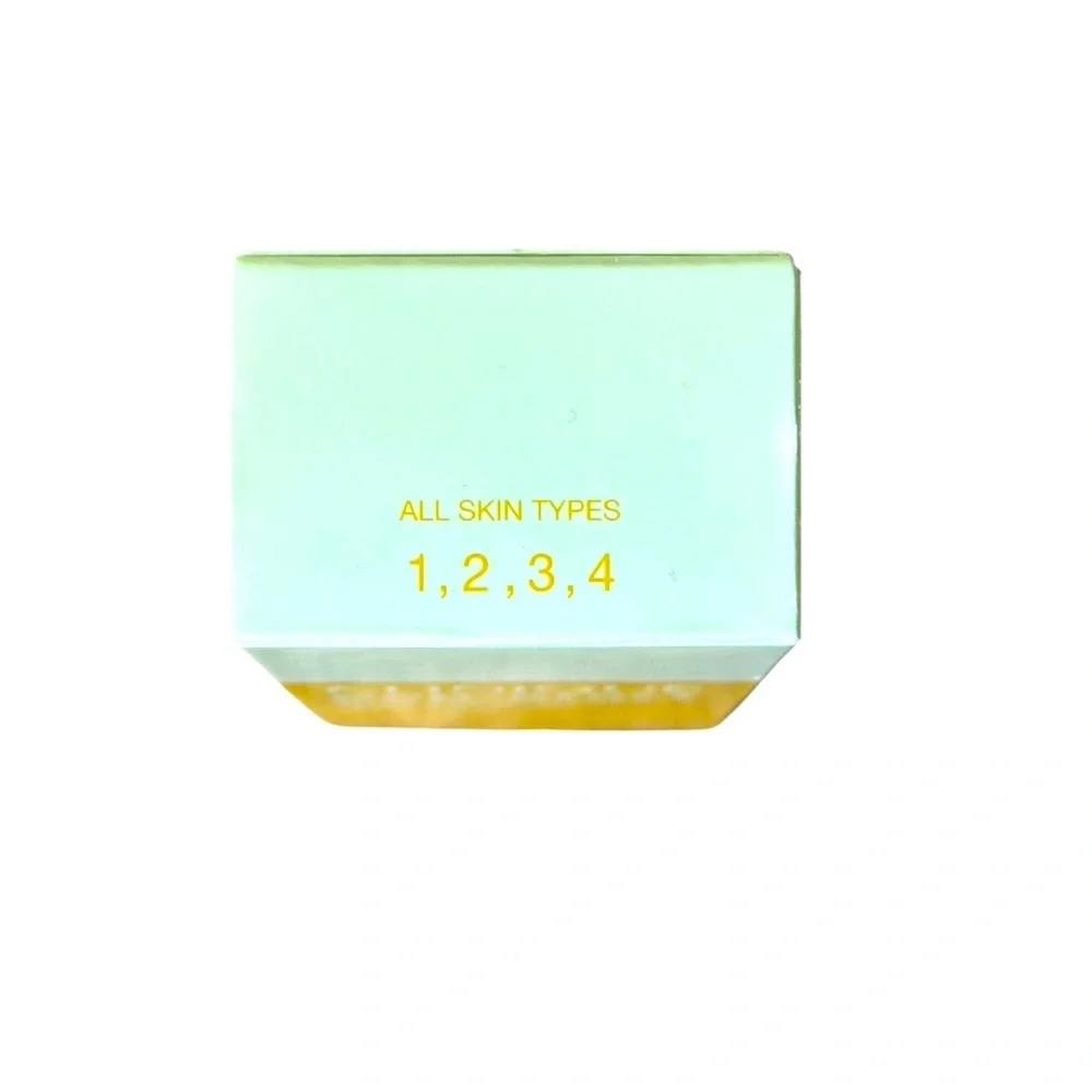 Clinique Pep-Start Daily UV Protector Broad Spectrum SPF 50 NIB